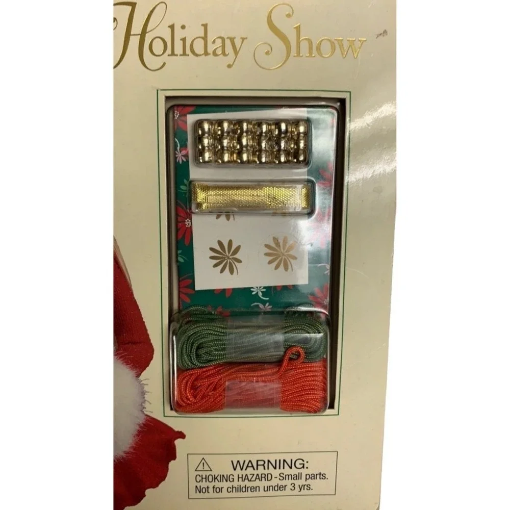 Vintage Barbie Holiday Show Storybook Necklace Gift Box Mini Craft Kit New‎